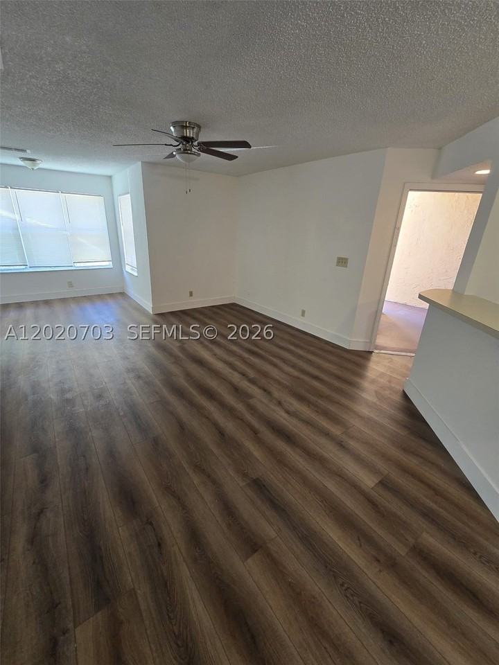 3340 Pinewalk Dr N #1518 - Photo 5 of 20