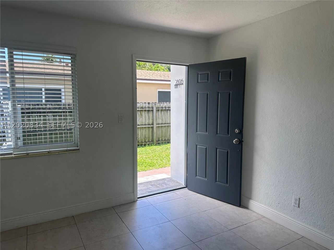 2806 Sw 35th Ave #1 - Photo 7 of 38
