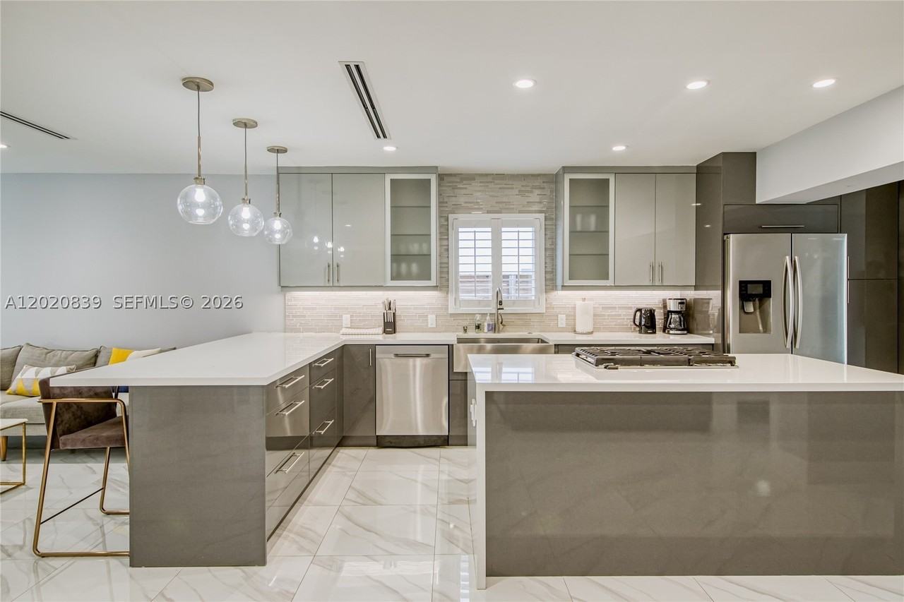 1239 Washington St #1239 - Photo 4 of 50