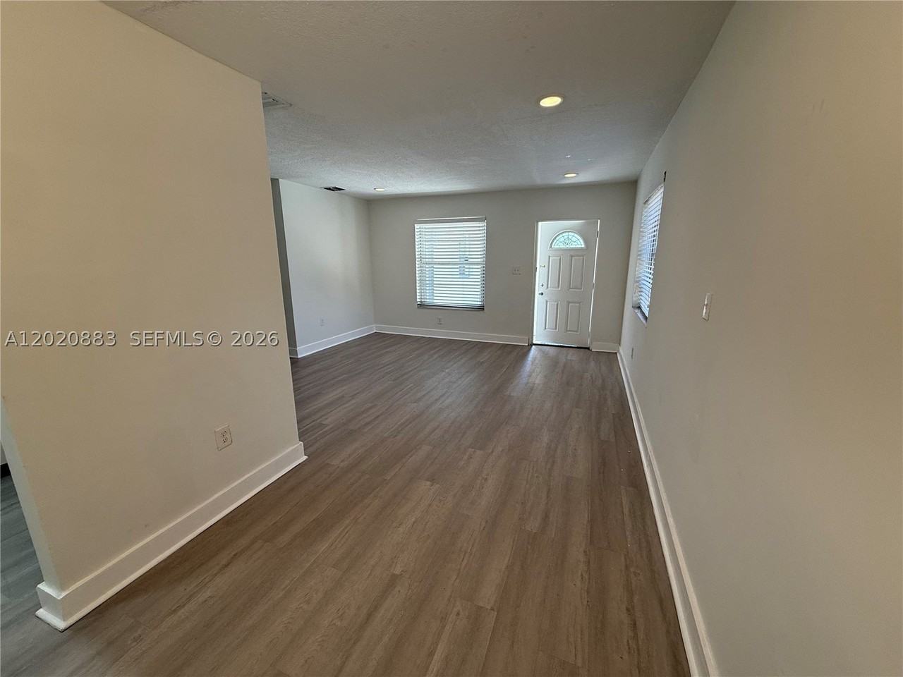 1809 Nw 33rd St #1809 - Photo 5 of 23