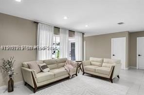 1540 Se 23rd Ave - Photo 3 of 26