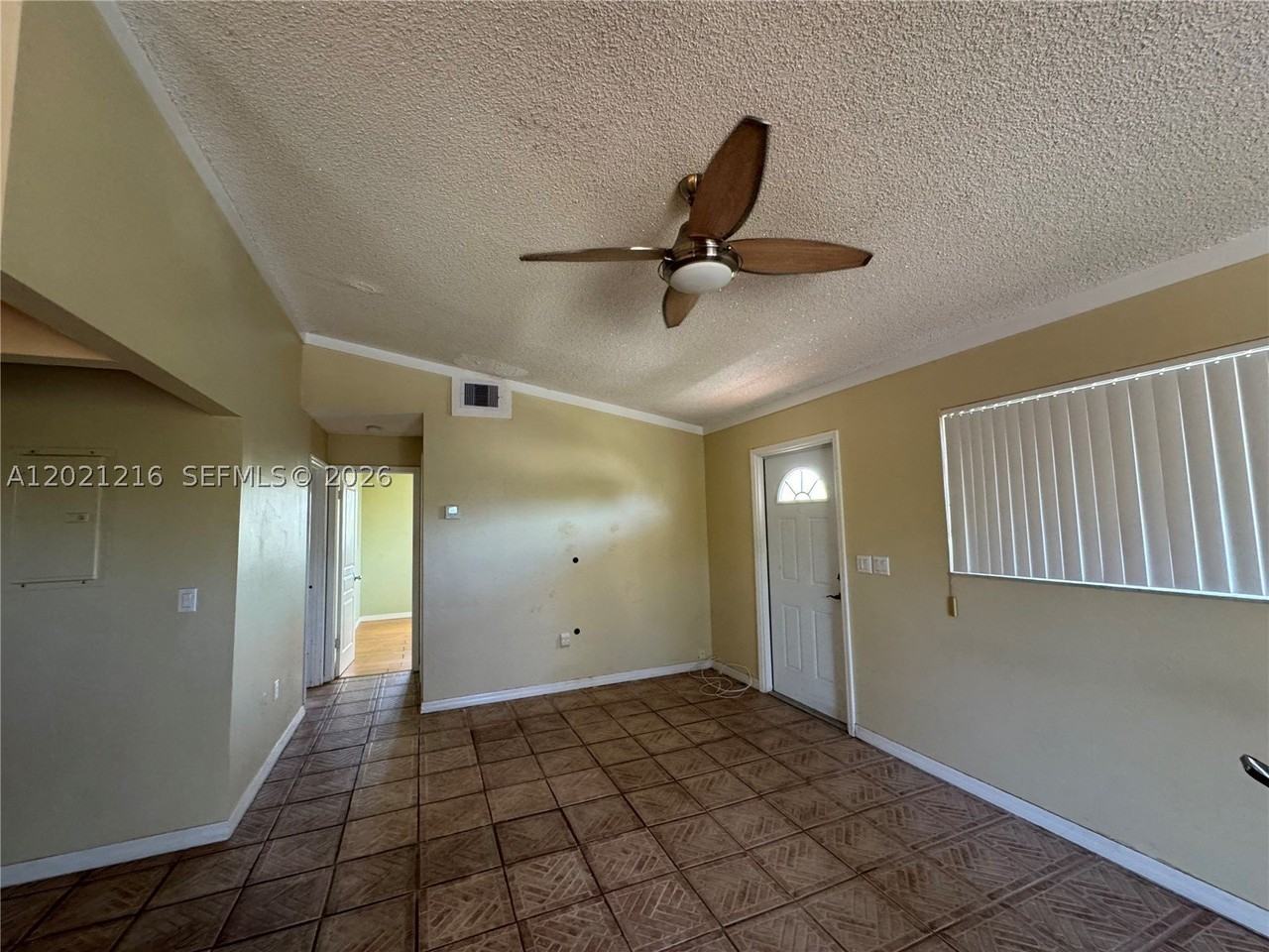 104 Ocean Shores Dr - Photo 3 of 4