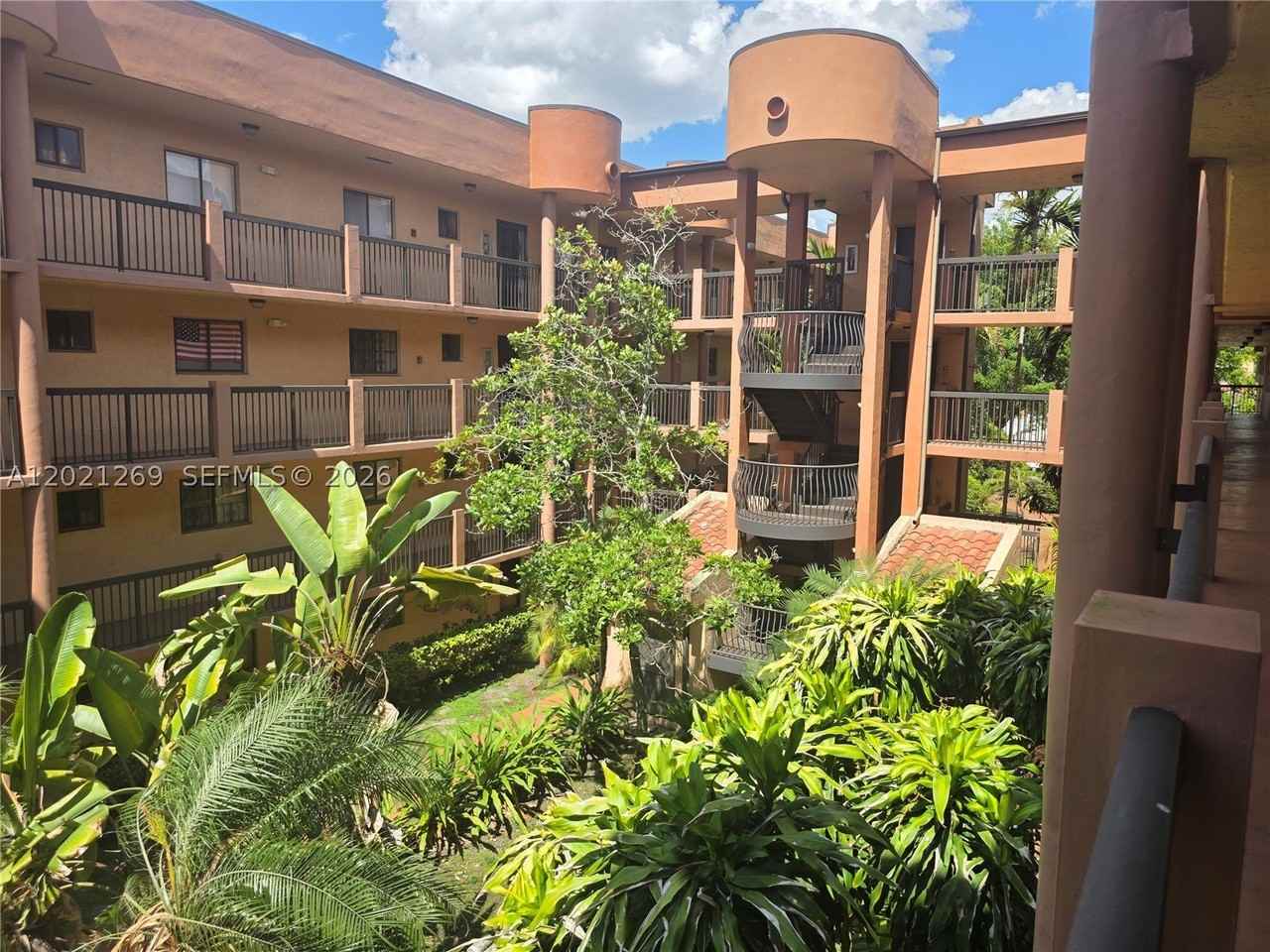 5560 W 21st Ct #308