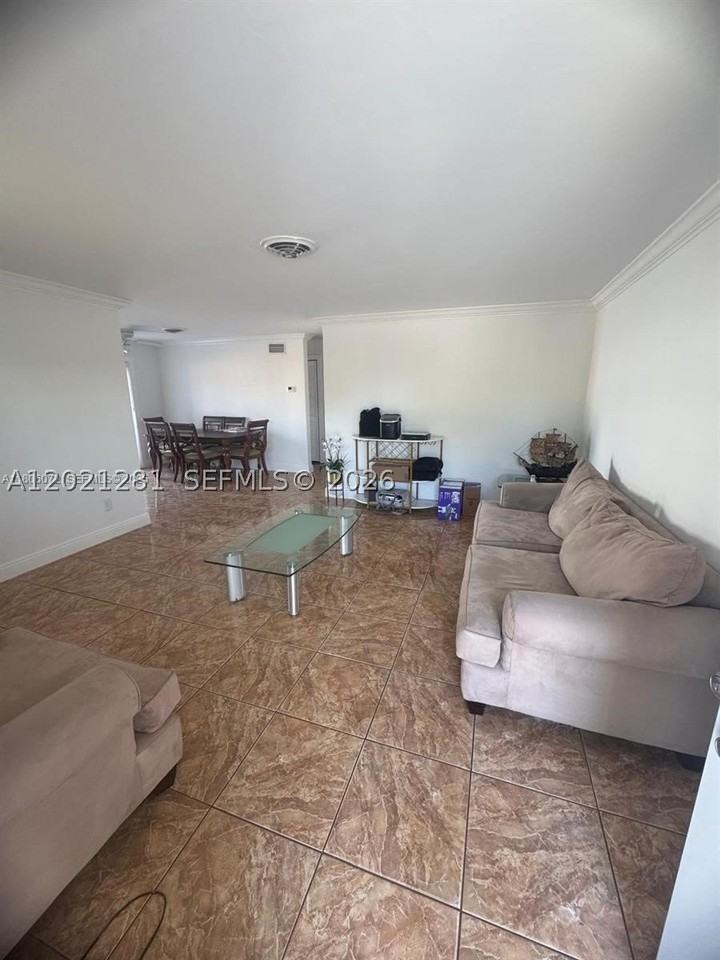 2801 Nw 183rd St - Photo 4 of 16