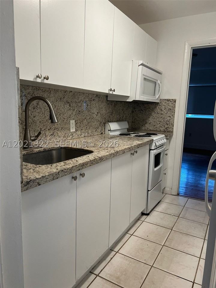 644 Ne 82nd Ter #1 - Photo 5 of 11