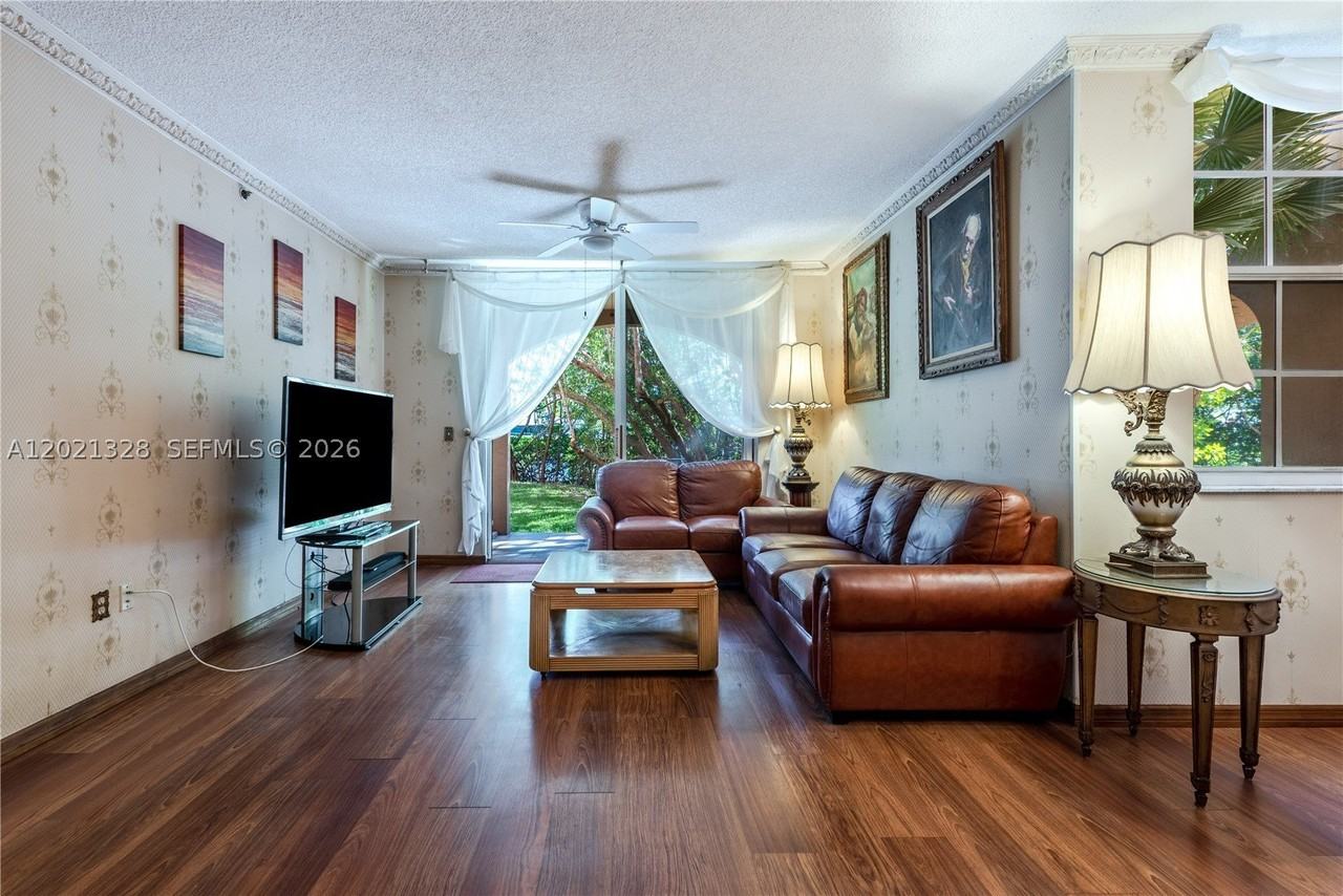 19601 E Country Club Dr #7102 - Photo 4 of 32