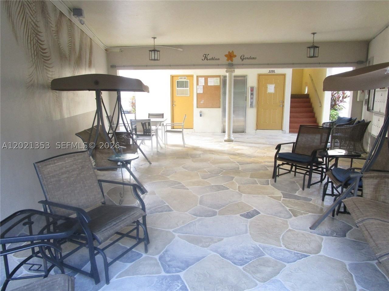 5111 W Oakland Park Blvd #301 - Photo 6 of 24