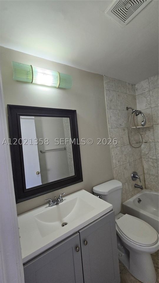 2705 Nw 204th Ln - Photo 6 of 11