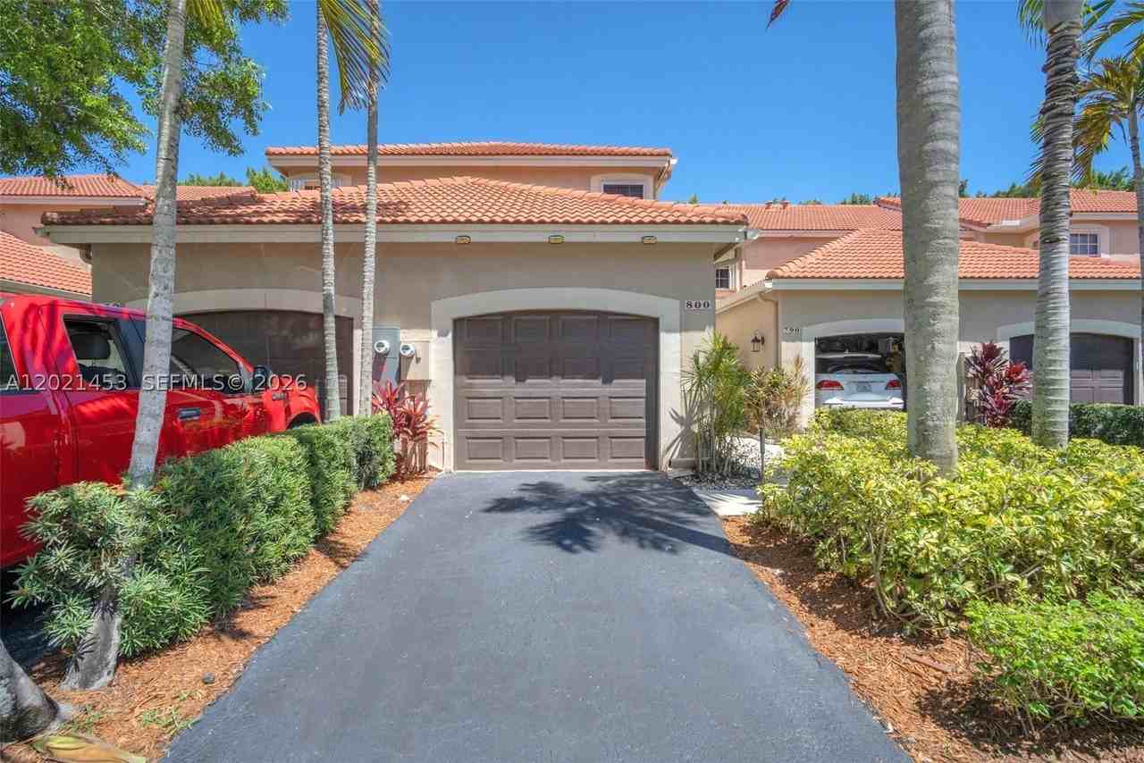 800 Sorrento Dr #2 - Photo 5 of 50