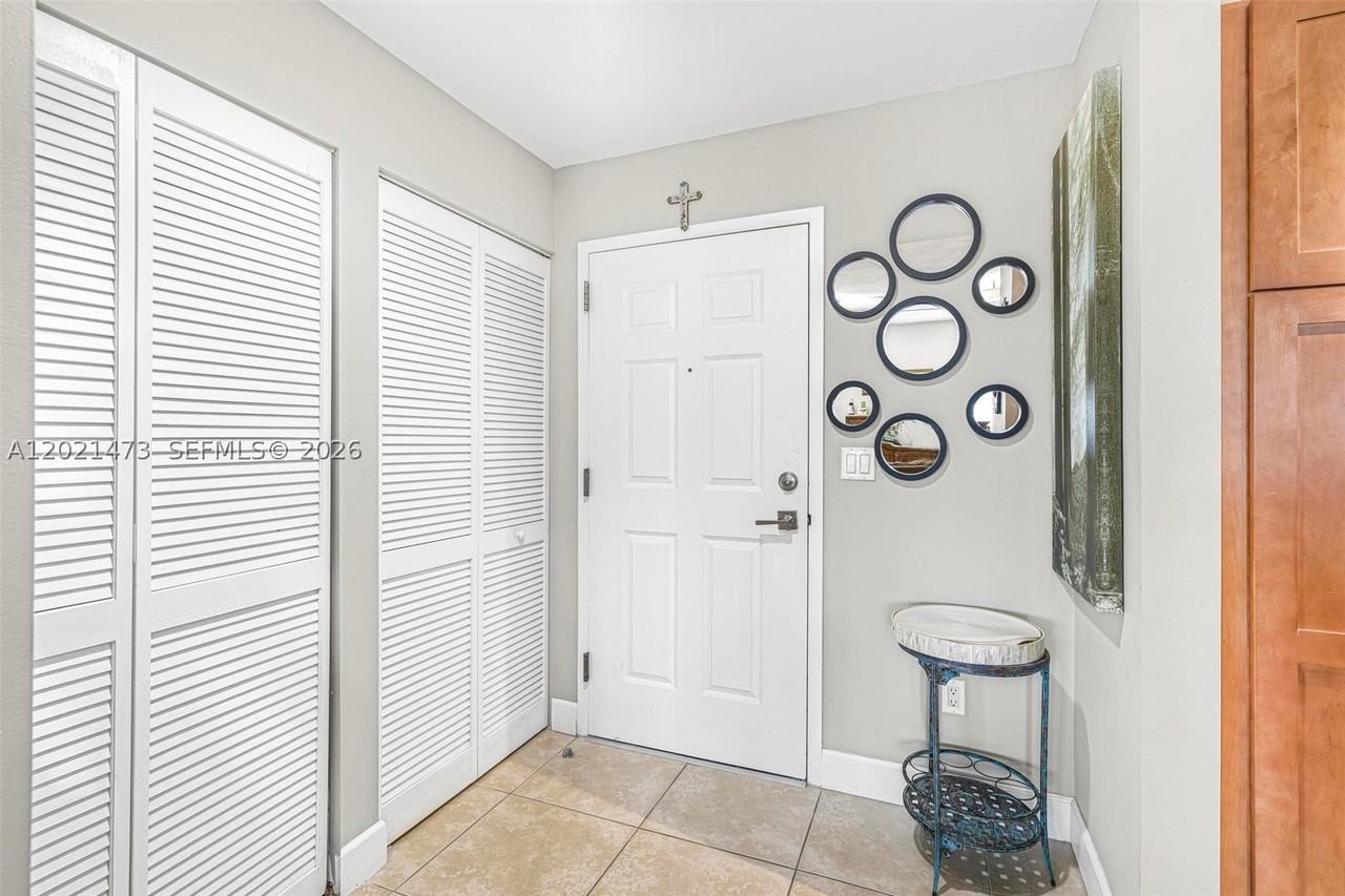 8395 Sw 73rd Ave #710 - Photo 6 of 32