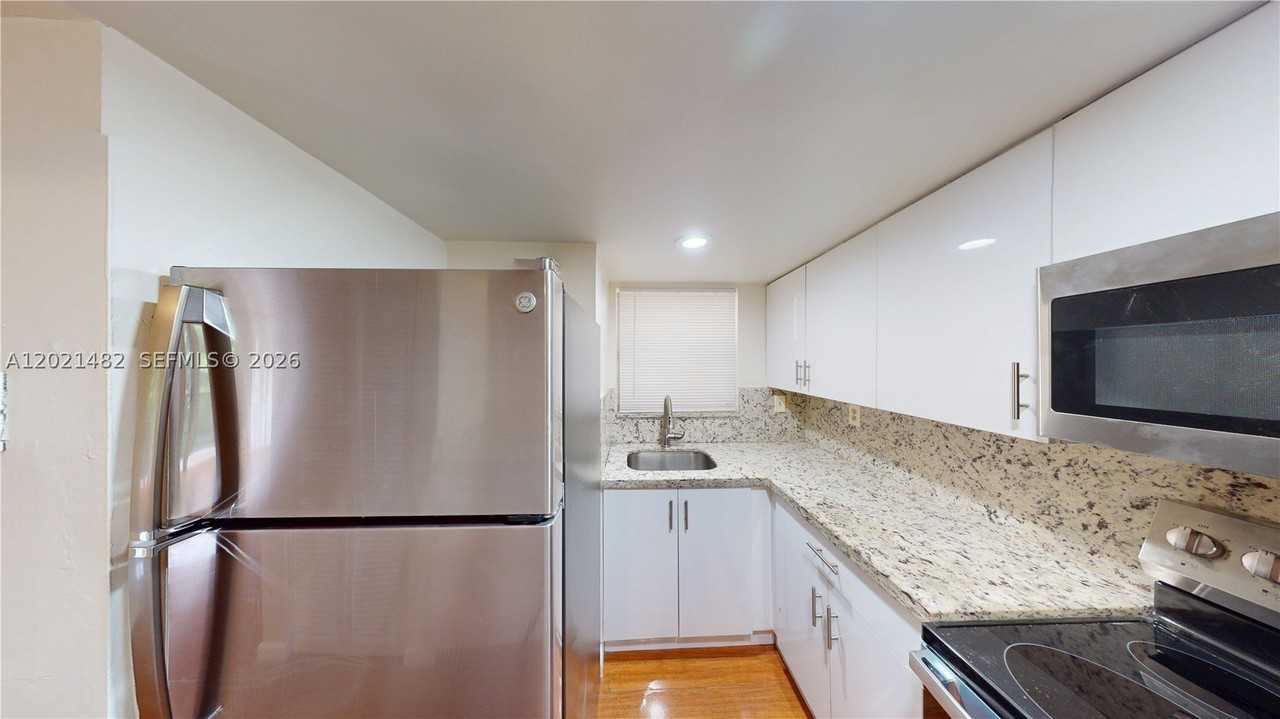 8860 Fontainebleau Blvd #405 - Photo 7 of 21