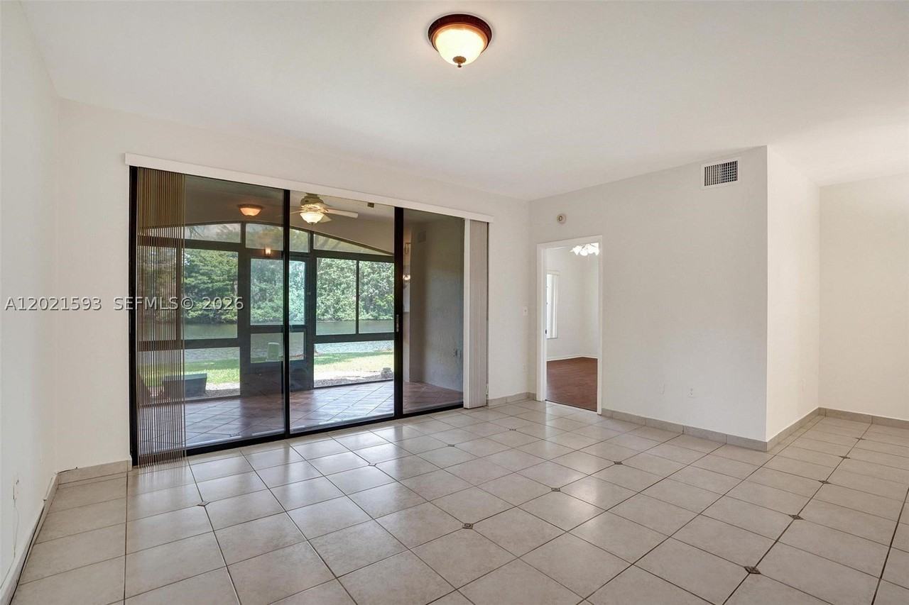 15825 Sw 3rd Ct #103 - Photo 7 of 29