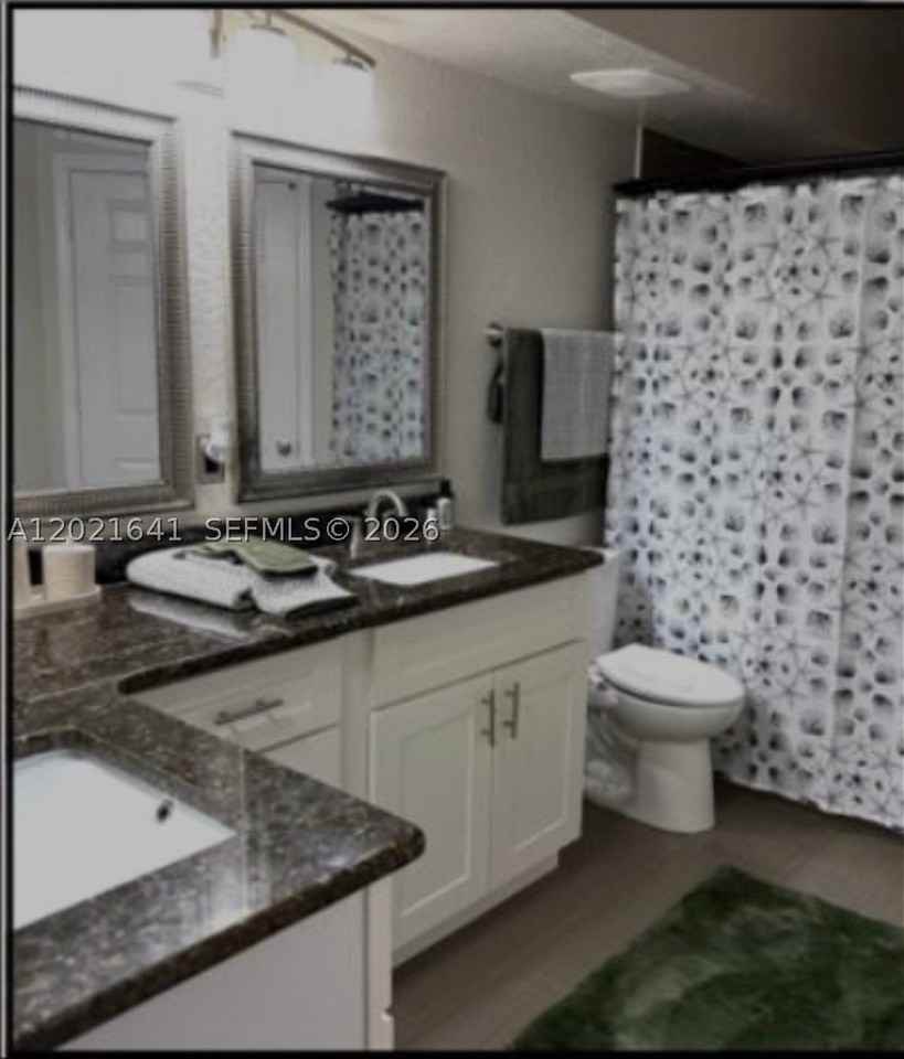 204 E South St #1061 - Photo 4 of 6