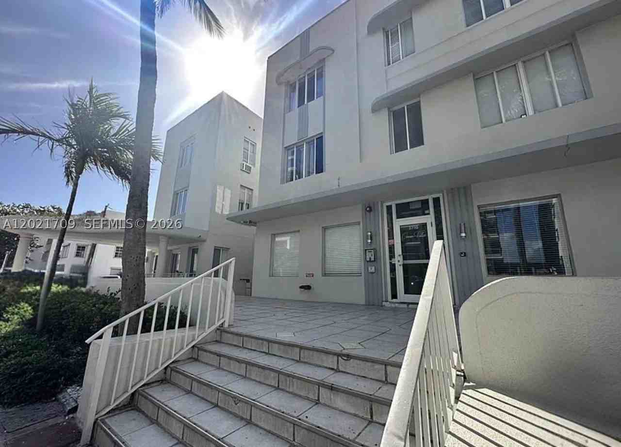 3700 Collins Ave #S306 - Photo 2 of 7
