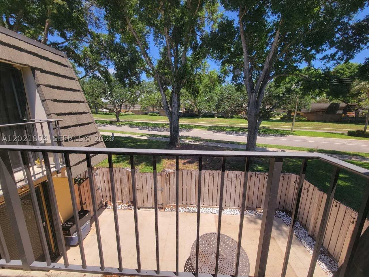 3227 32nd Way #3227 - Photo 6 of 50