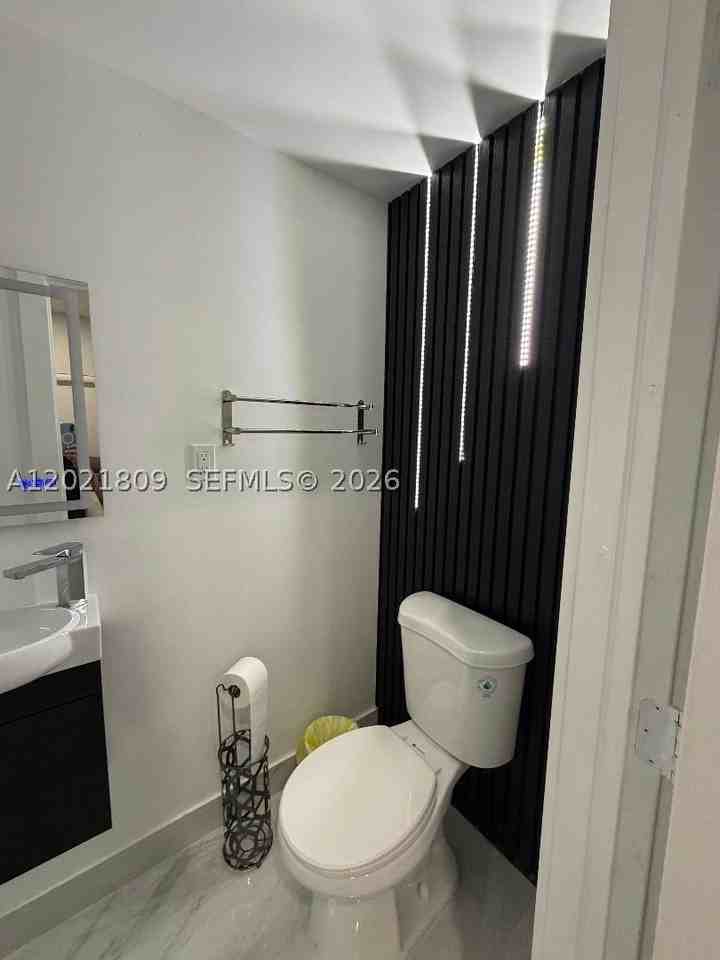 6803 Sw 158th Ave #REAR - Photo 5 of 6