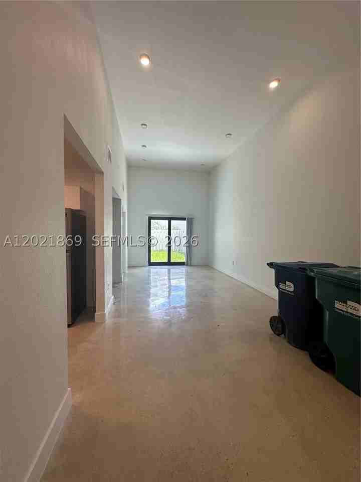 23935 Sw 110th Ct #23935 - Photo 3 of 10