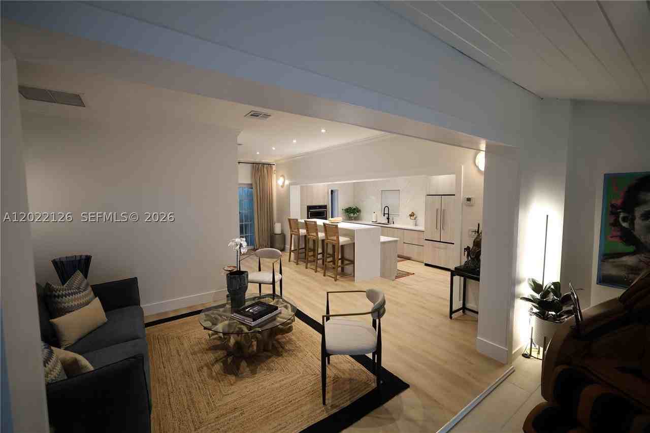 2338 Sw 11th St #2338 - Photo 6 of 50