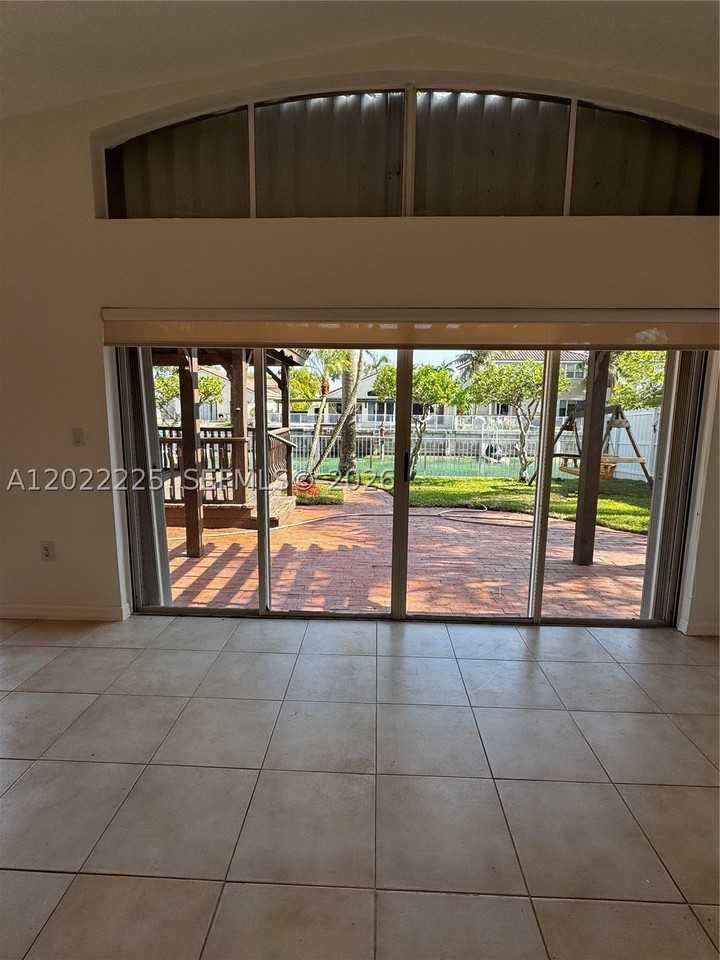 13312 Sw 144th Ter - Photo 6 of 11