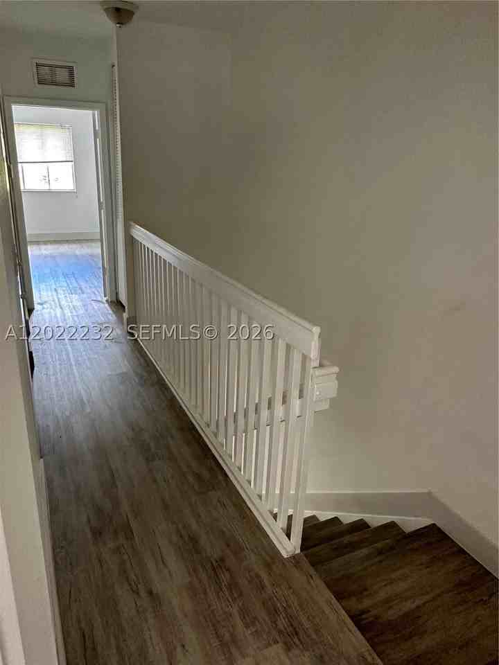 4513 Woodland Cir #4513 - Photo 5 of 14
