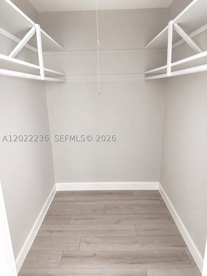 500 13th St #7 - Photo 3 of 19