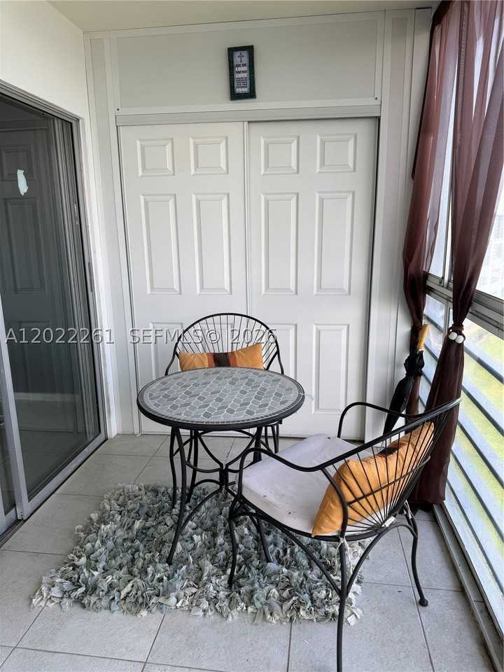 4043 Cornwall C #4043 - Photo 7 of 16
