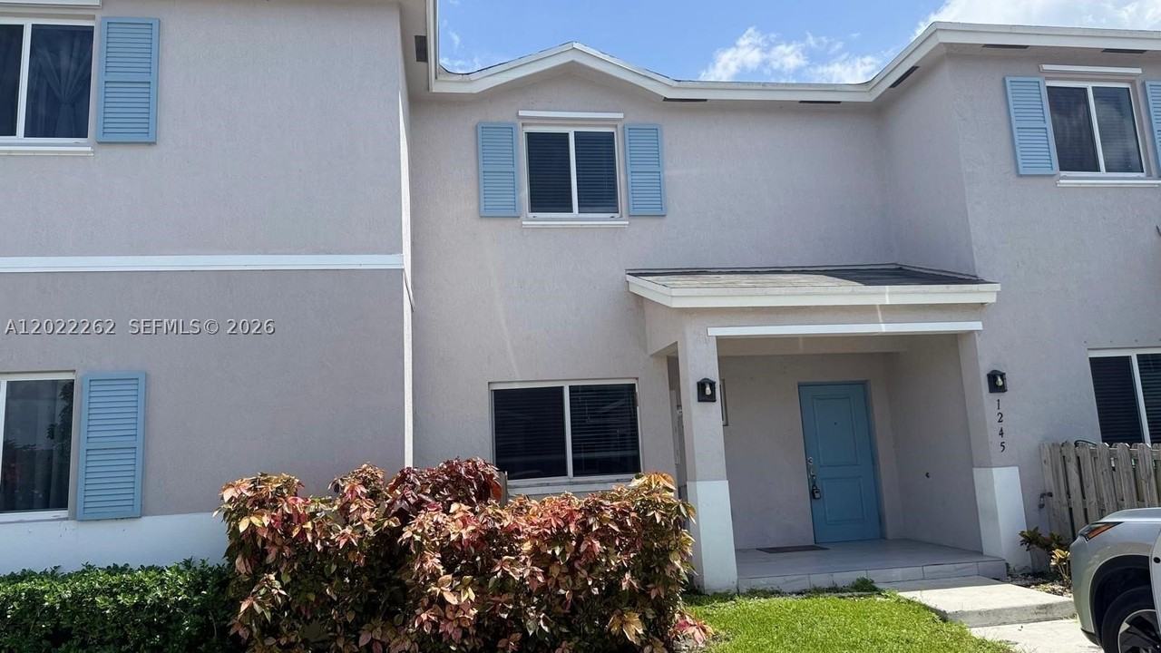1245 Nw 3rd Ln #1245 - Photo 2 of 24