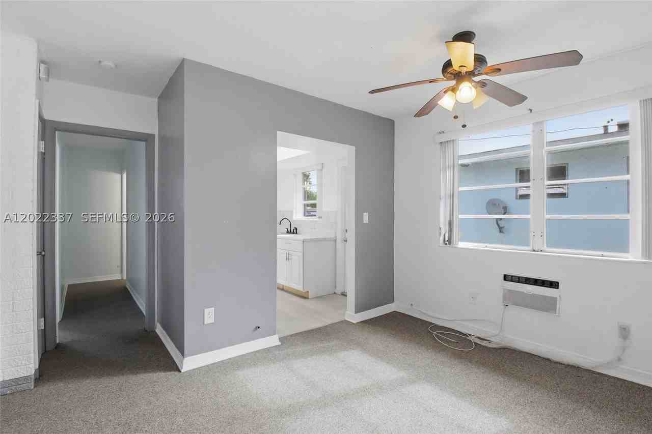 26 Nw 170th St #26 - Photo 5 of 16