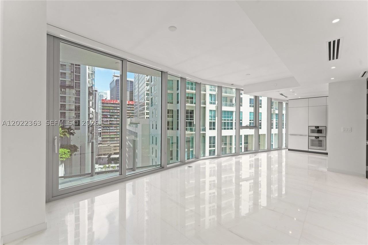 300 Biscayne Boulevard Way #1406