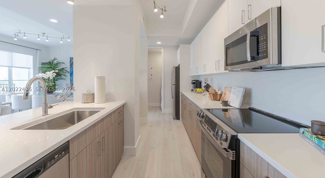 151 Ne 5th Ave - Photo 2 of 15