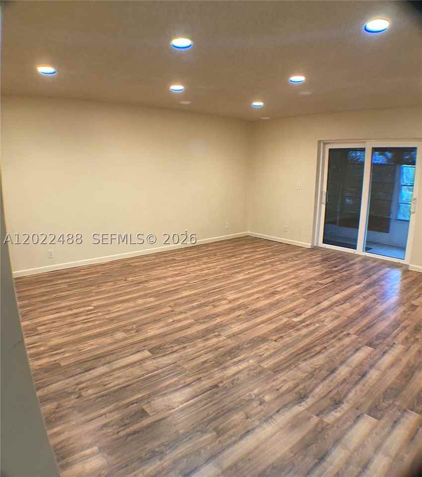 2061 Nw 47th Ter #302
