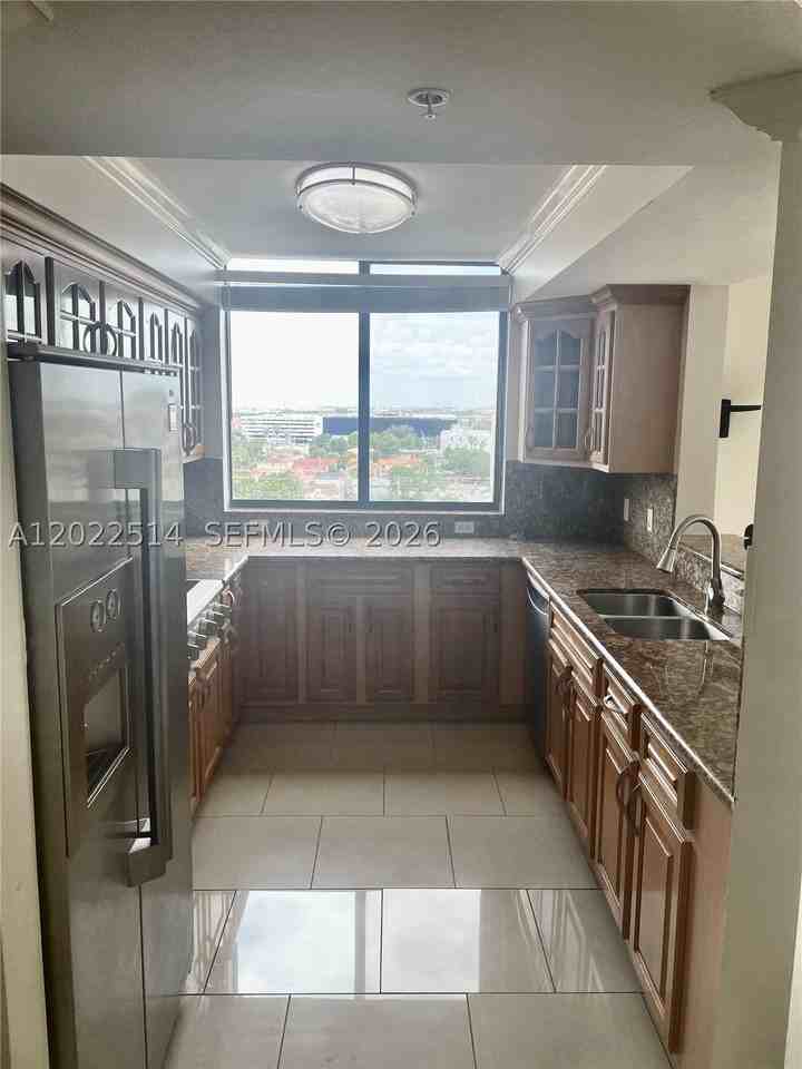4242 Nw 2nd St #1002 - Photo 3 of 5