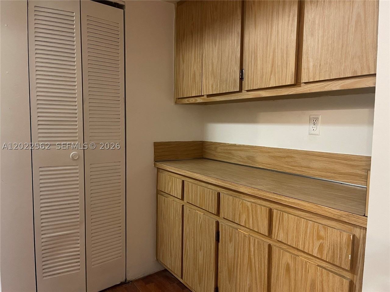 303 Gardens Dr #206 - Photo 6 of 10