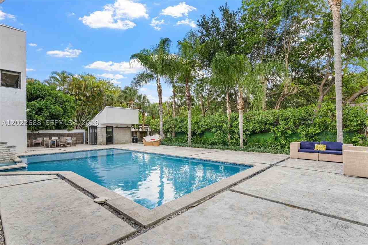 17125 Sw 80th Ct - Photo 3 of 34