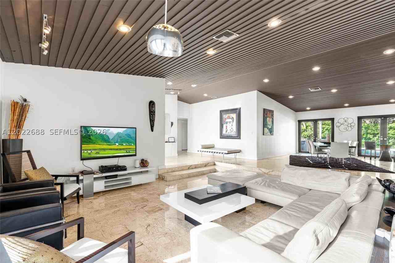 17125 Sw 80th Ct - Photo 7 of 34