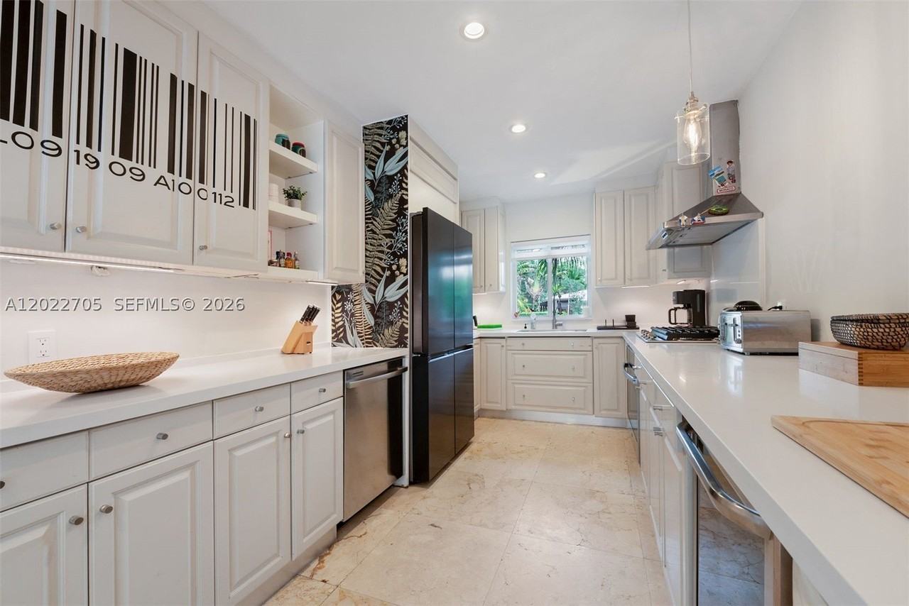 5800 Sw 50th Ter #5800 - Photo 3 of 16