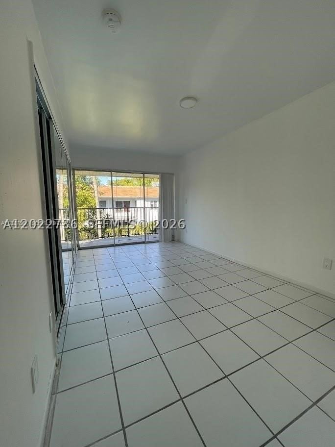 4271 Nw 11th St #1 - Photo 4 of 9