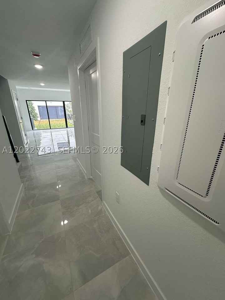 1310 Nw 5th St #1310 - Photo 6 of 32