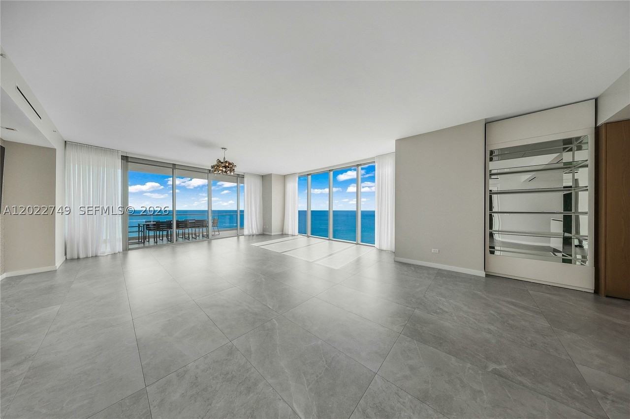 18501 Collins Ave #1804 - Photo 4 of 41