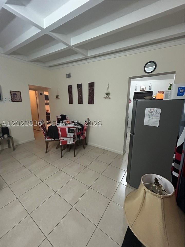 1080 Nw 121st St - Photo 6 of 34