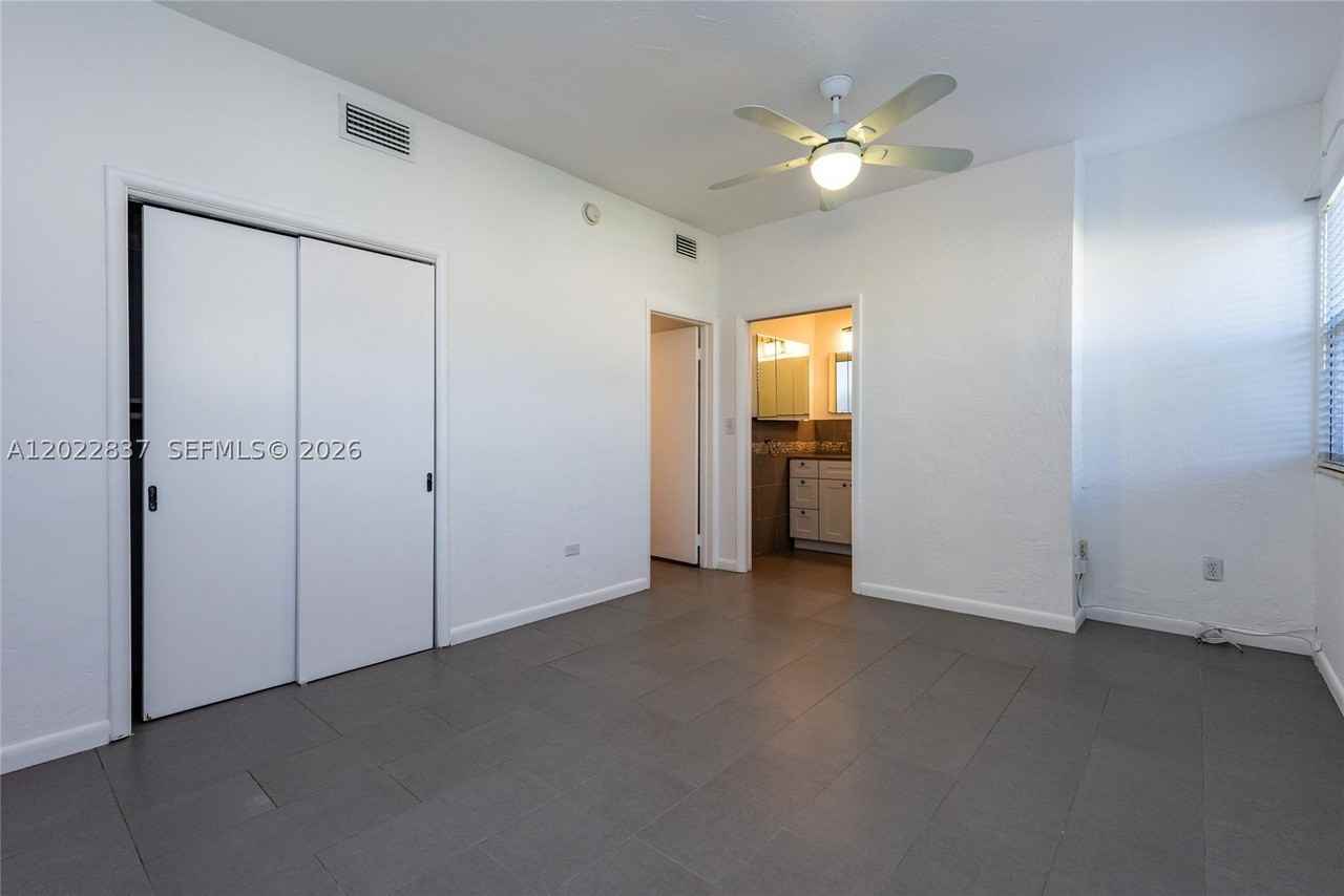 66 Nw 87th St - Photo 5 of 11