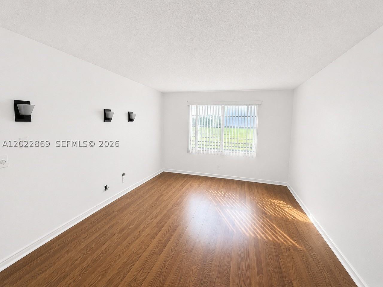 1200 Sw 125th Ave #208L - Photo 3 of 5