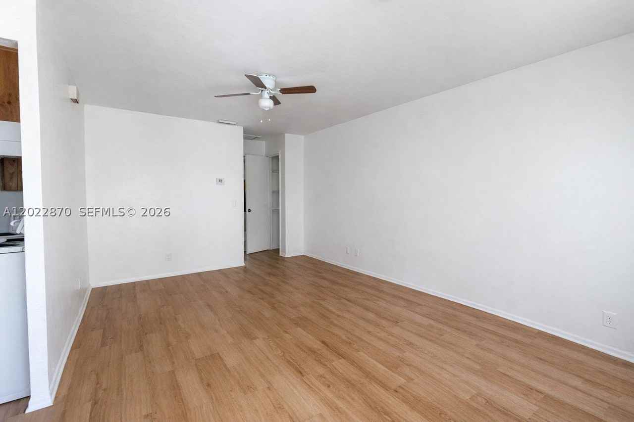 2919 Jackson St #2 - Photo 2 of 12