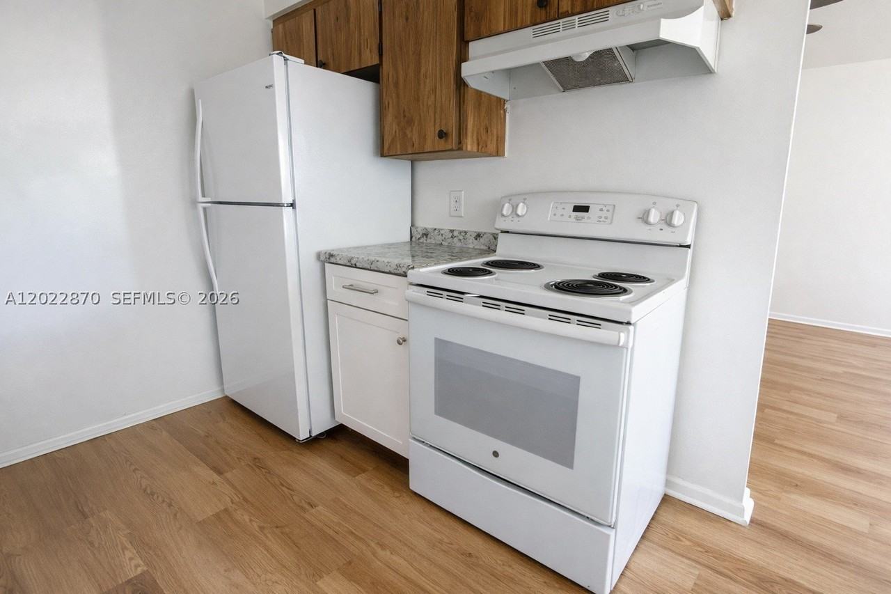 2919 Jackson St #2 - Photo 6 of 12