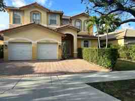 featured image of 10919 Nw 80th Ln