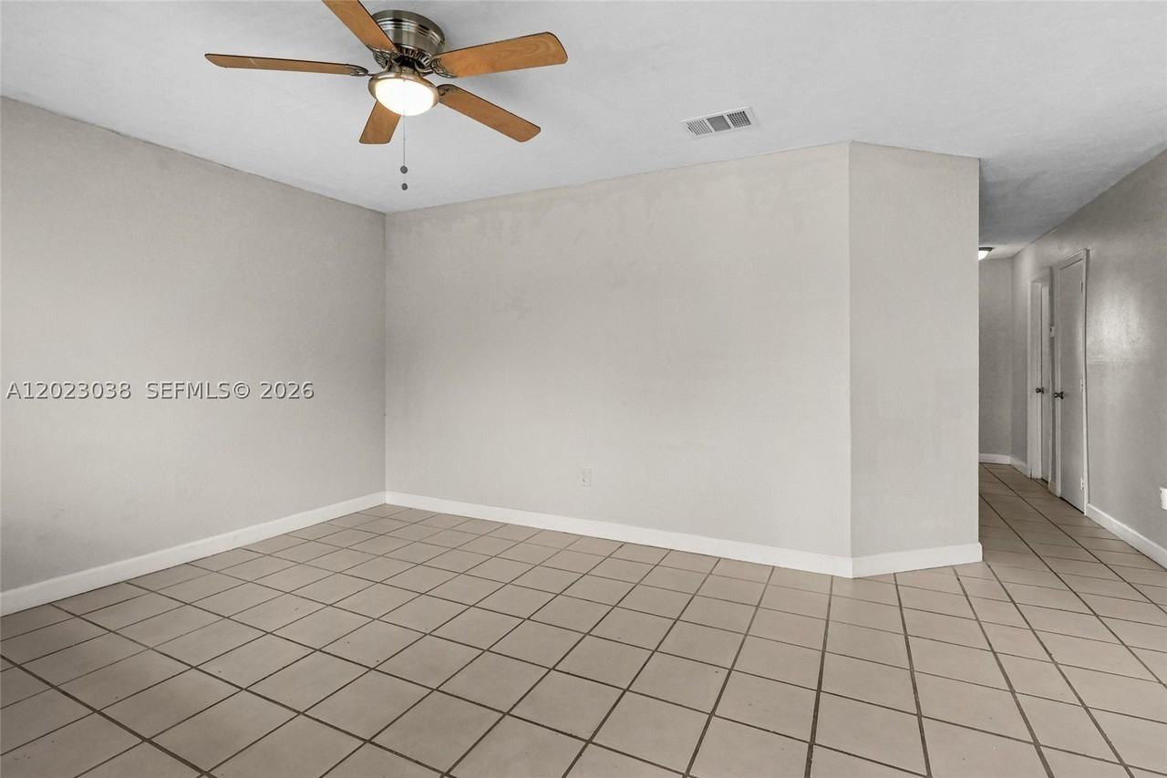 28214 Sw 143rd Ct #0 - Photo 3 of 27