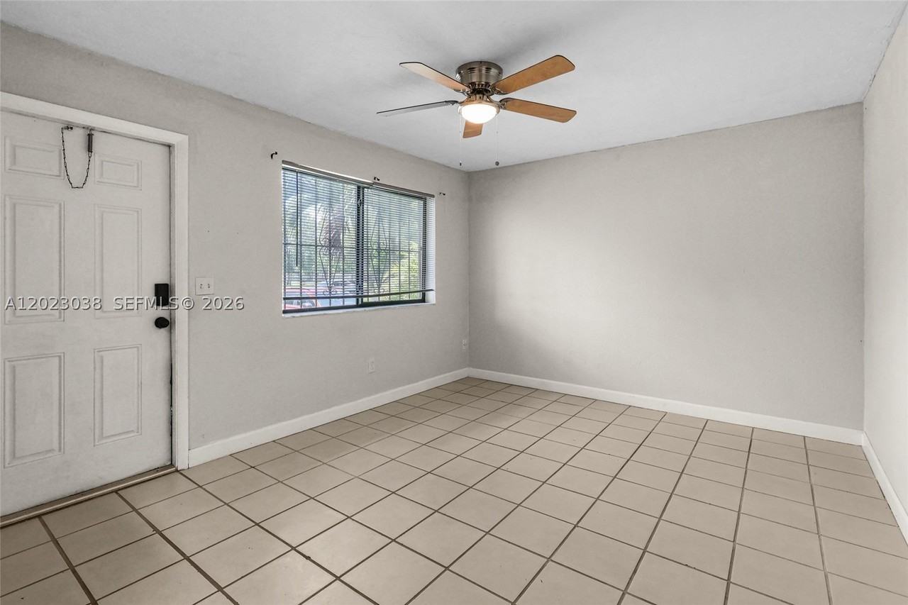 28214 Sw 143rd Ct #0 - Photo 4 of 27