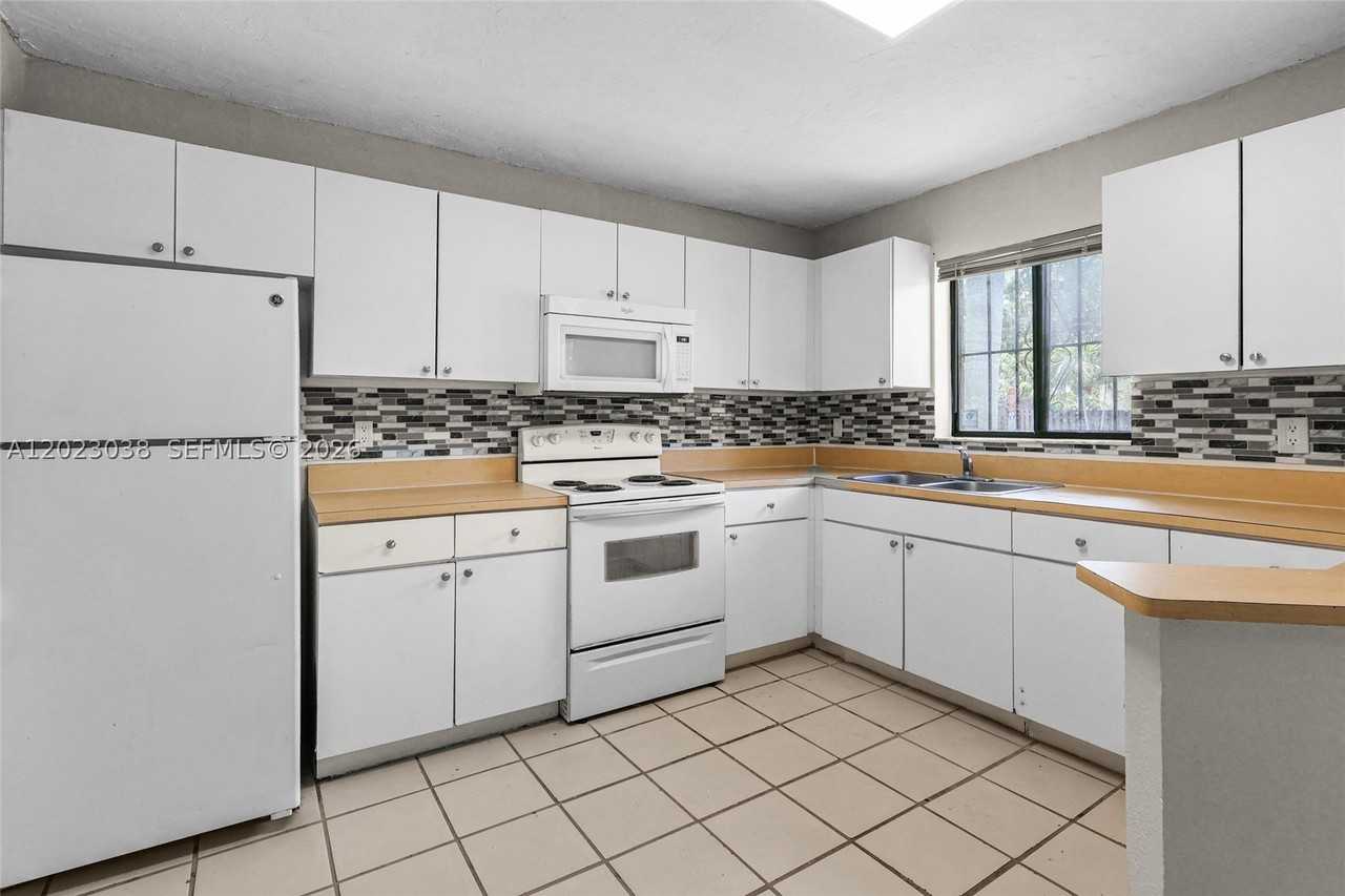 28214 Sw 143rd Ct #0 - Photo 7 of 27