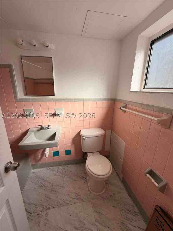 154 W 26th St #2 - Photo 6 of 7