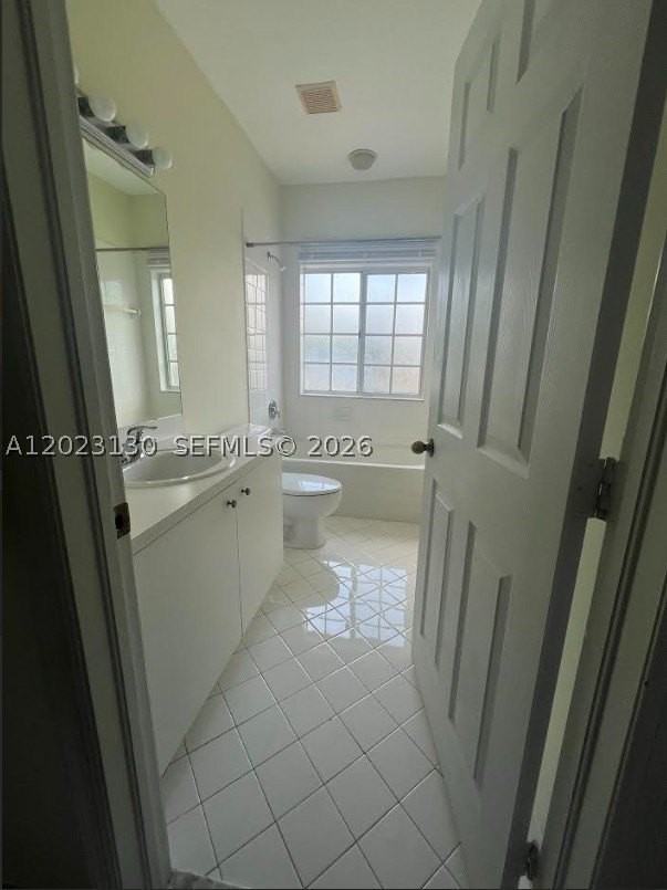 1423 Ne 40th Rd #1423 - Photo 2 of 17
